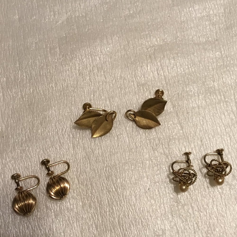 3 vintage pairs of 1/20 12k gold-filled screw on earrings - Picture 5 of 6